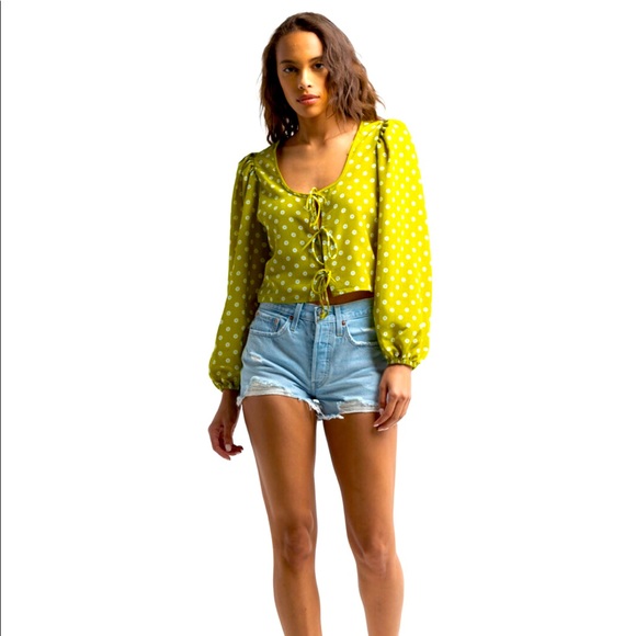 Levi’s Tie Front Shirt - Picture 1 of 11